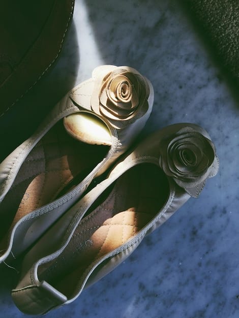 A display of stylish flat shoes, including modern ballerinas with graphic prints, sophisticated loafers in velvet, and minimalist sandals.