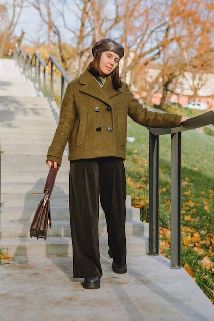 Comment porter les couleurs tendance automne 2025 selon votre morphologie ?