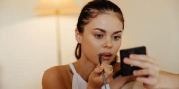 Maquillage Nude Parfait en 15 Minutes: Les Astuces des Influenceuses FR (2025) Maquillage Nude Parfait en 15 Minutes: Les Astuces des Influenceuses FR (2025) - Cover Image