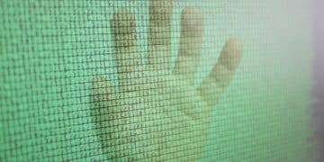 Cyberattaques en Hausse au Canada : Le Gouvernement Tire la Sonnette d'Alarme Cyberattaques en Hausse au Canada : Le Gouvernement Tire la Sonnette d'Alarme - Cover Image
