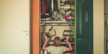 Transitioning Your Wardrobe: Summer to Fall 2025 Step-by-Step Guide - Cover Image